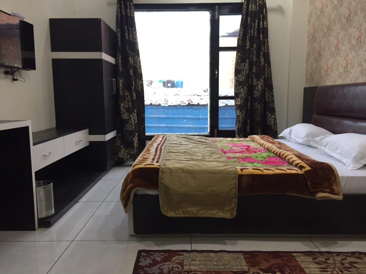 Oyo 30415 Hotel White City Anandpur  Esterno foto
