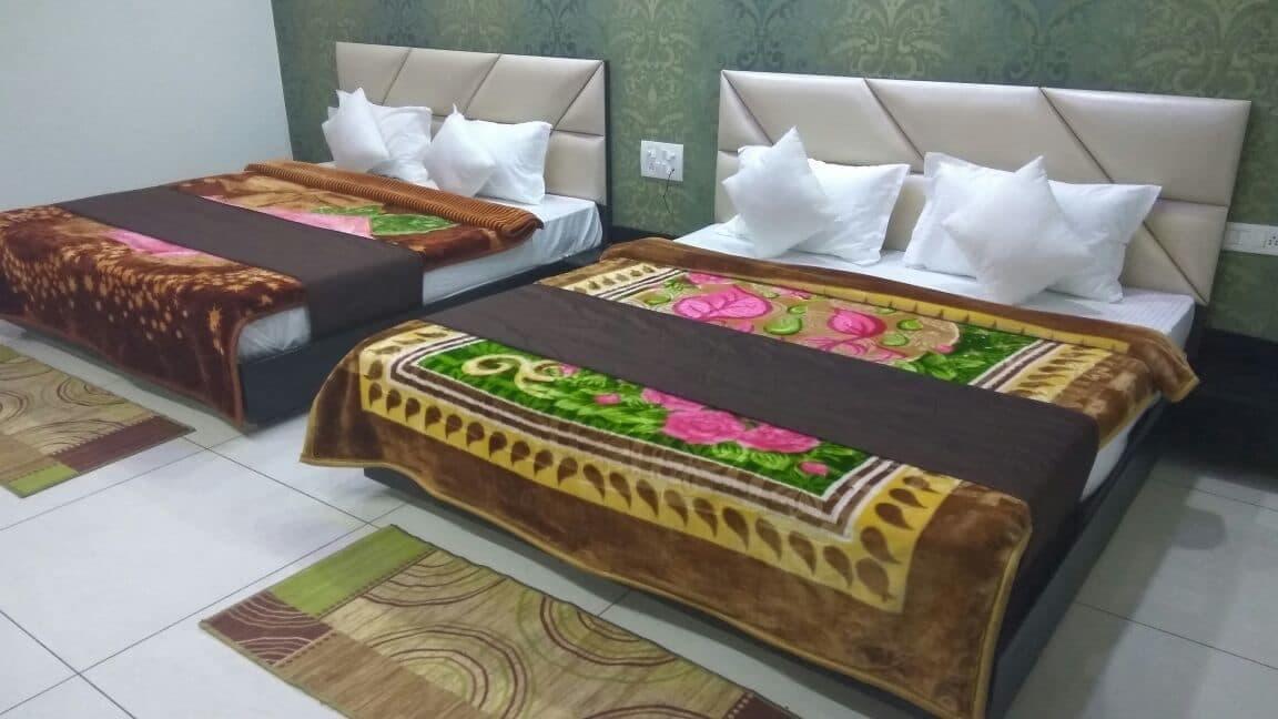 Oyo 30415 Hotel White City Anandpur  Esterno foto