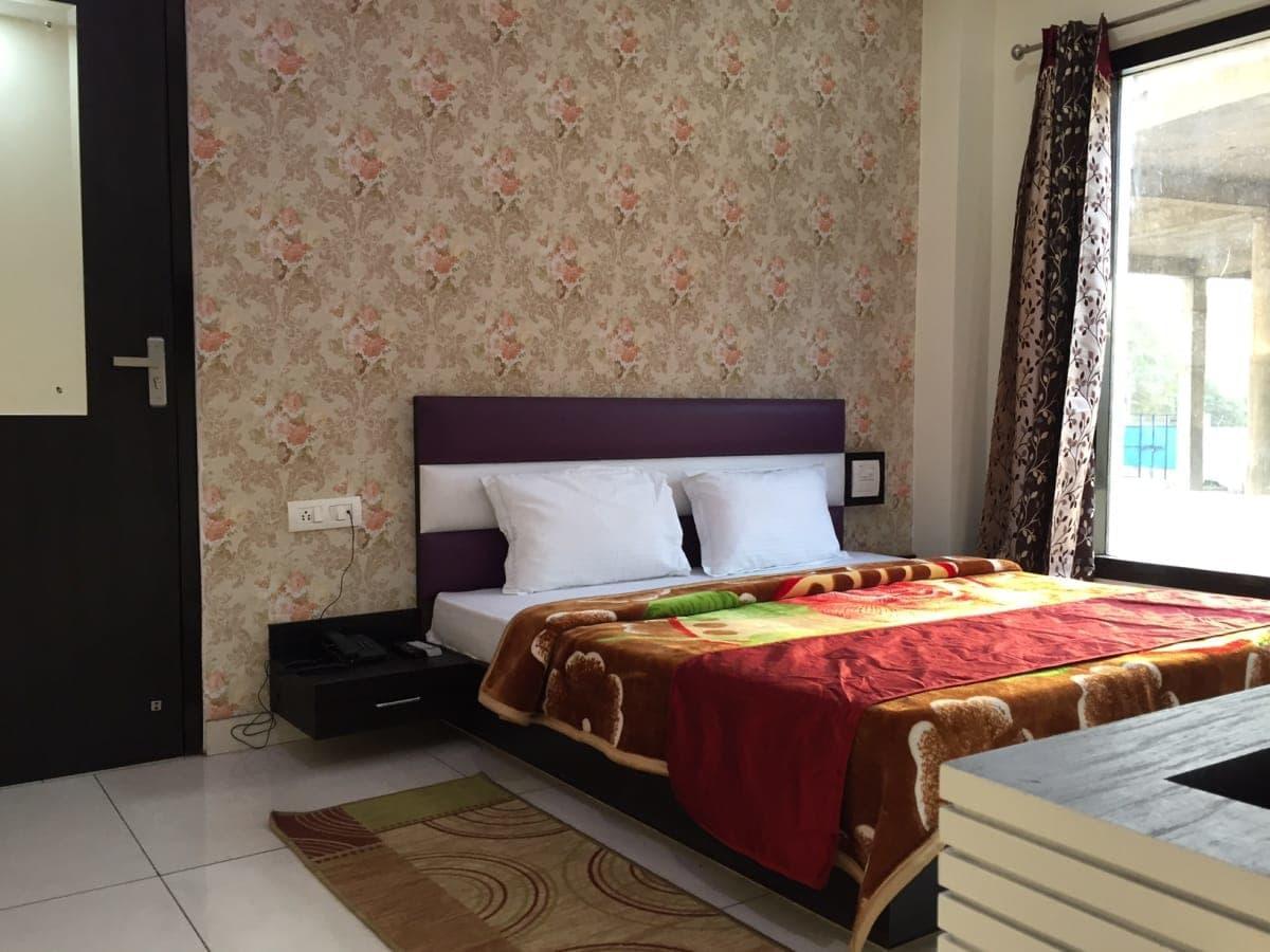 Oyo 30415 Hotel White City Anandpur  Esterno foto