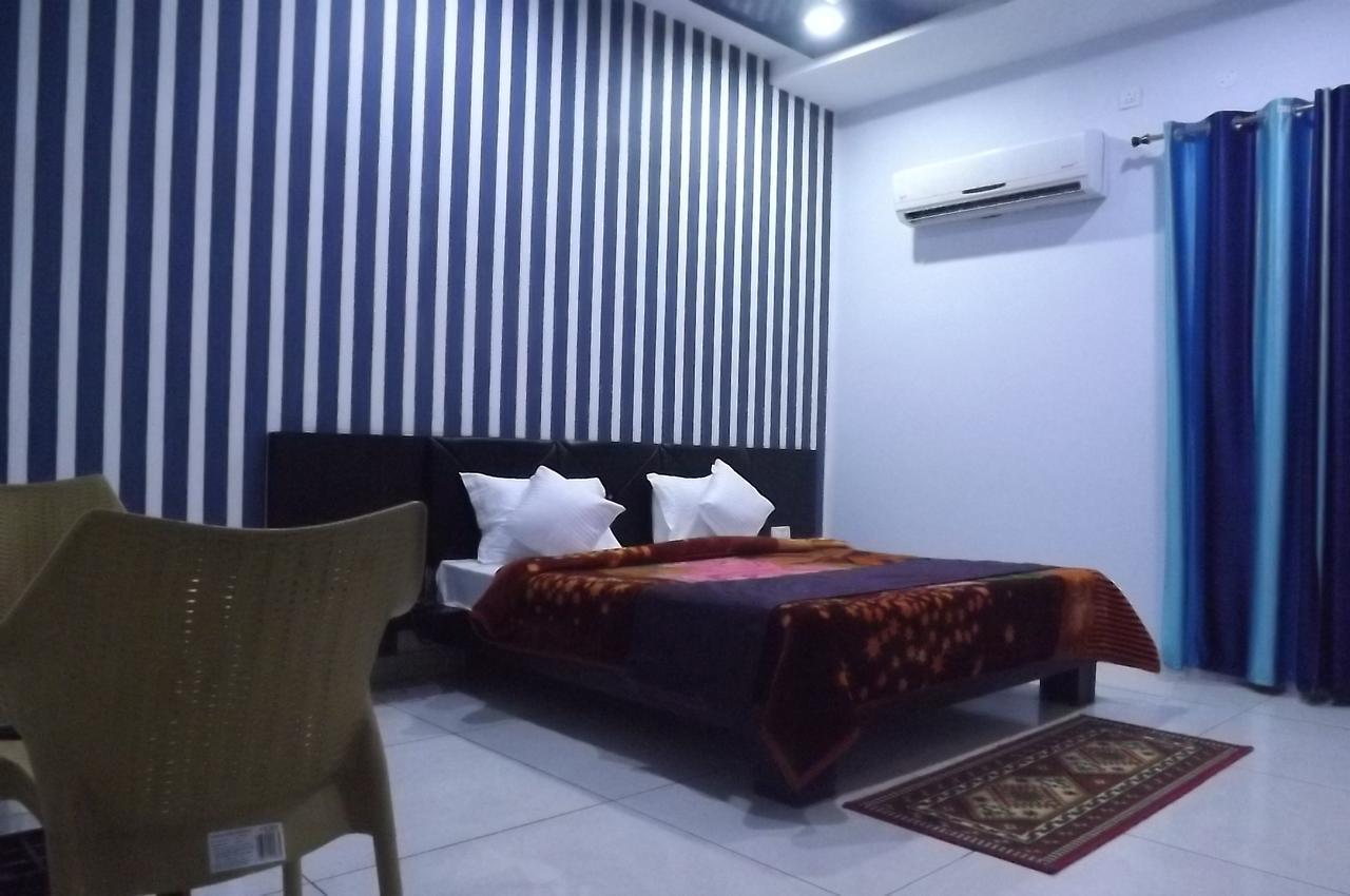 Oyo 30415 Hotel White City Anandpur  Esterno foto